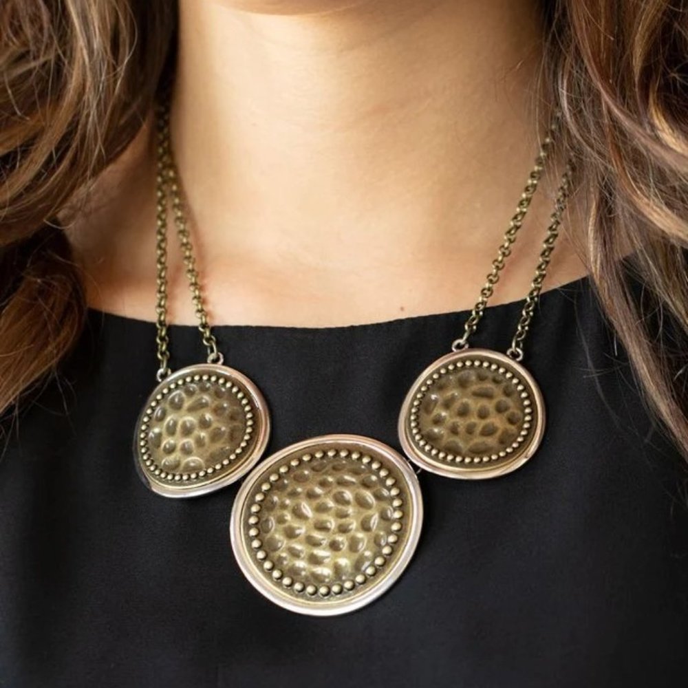 Necklace, Brass frame, Stunning